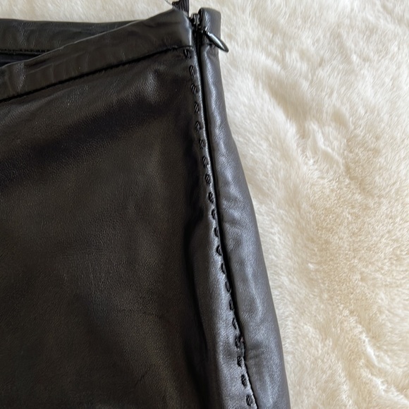 Vintage Y2K 90s Banana Republic super buttery soft leather capri pants 0 - Picture 6 of 7